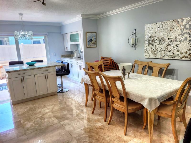 Image 6 of 17 For 5450 Ocean Blvd  39-k