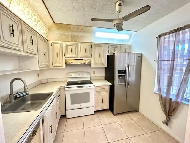 Image 14 of 39 For 2861 Somerset Dr  312