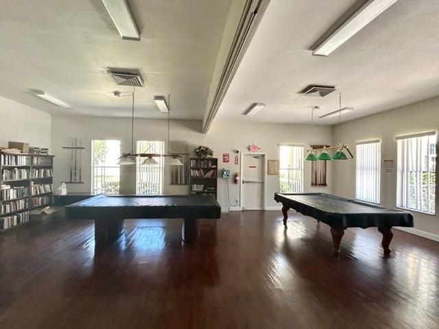 Image 32 of 39 For 2861 Somerset Dr  312