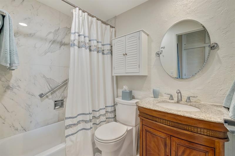 Image 33 of 52 For 3300 36th St  1204