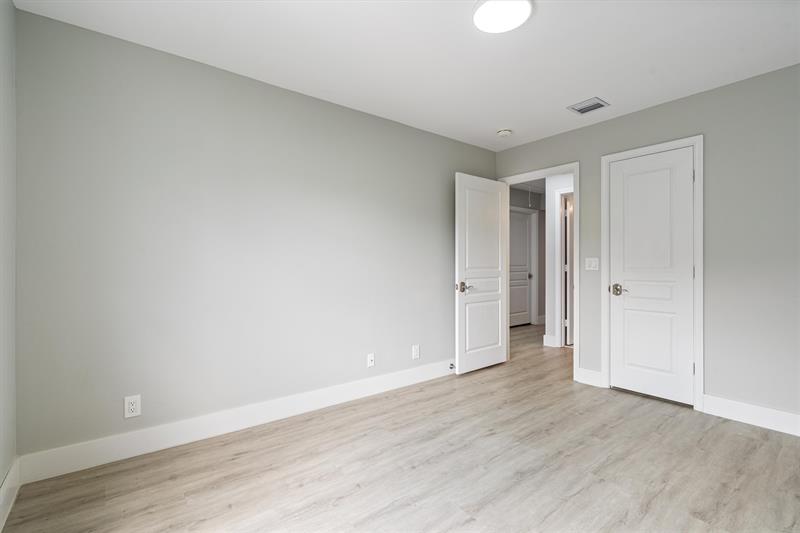 Image 24 of 26 For 21470 Saint Andrews Grand Cir  12
