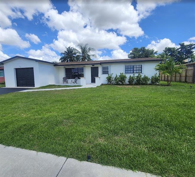Image 5 of 14 For 8301 17th Ct