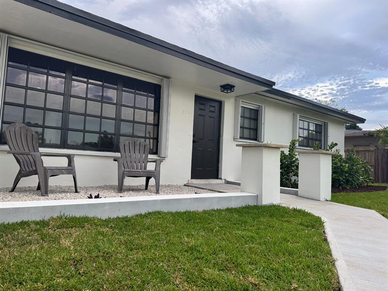 Image 6 of 14 For 8301 17th Ct