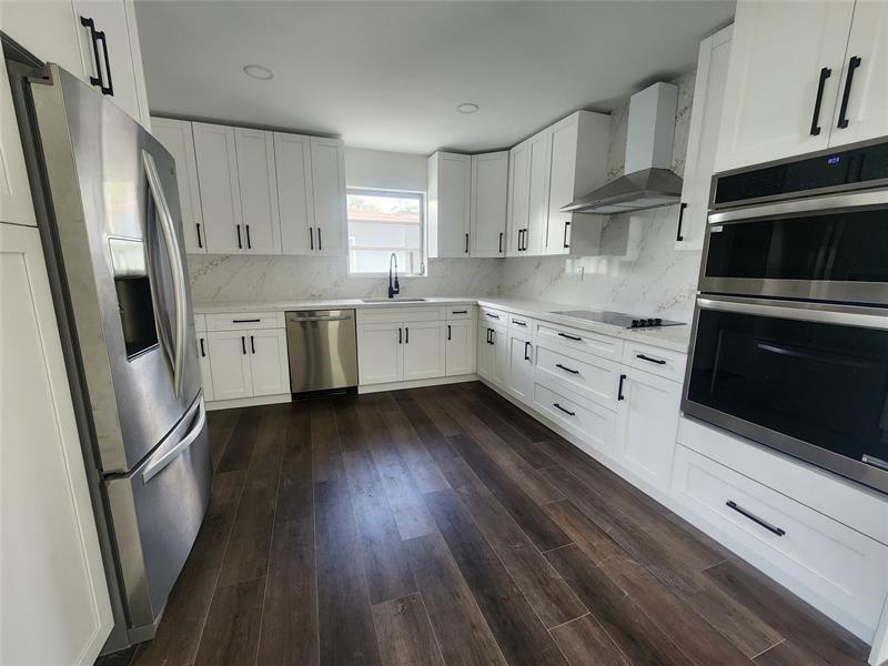 Image 7 of 14 For 8301 17th Ct