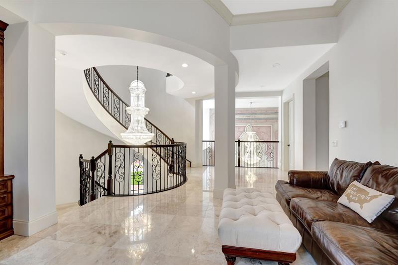 Image 34 of 100 For 6453 Montesito Street