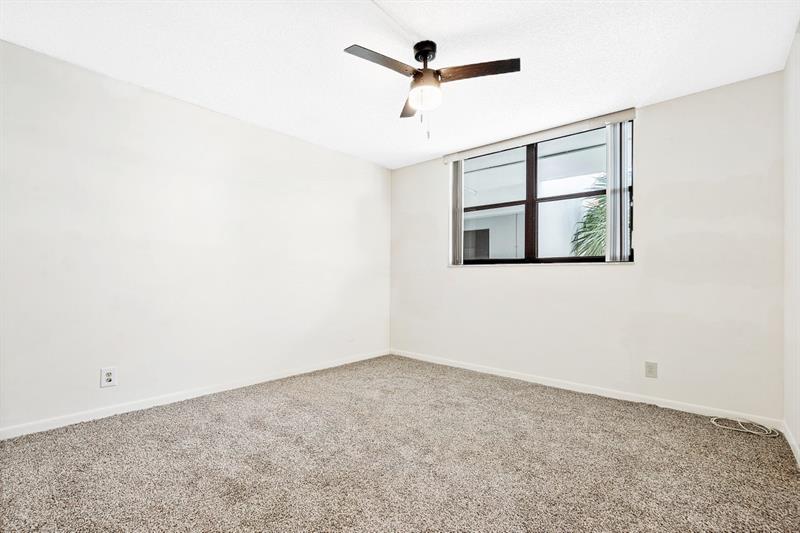 Image 13 of 27 For 2707 14th Street Cswy  305