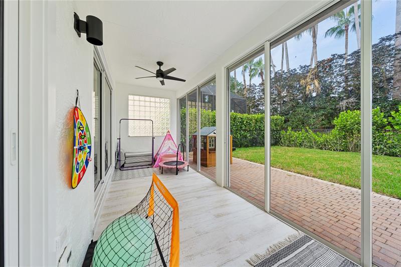 Image 17 of 35 For 15799 Menton Bay Ct