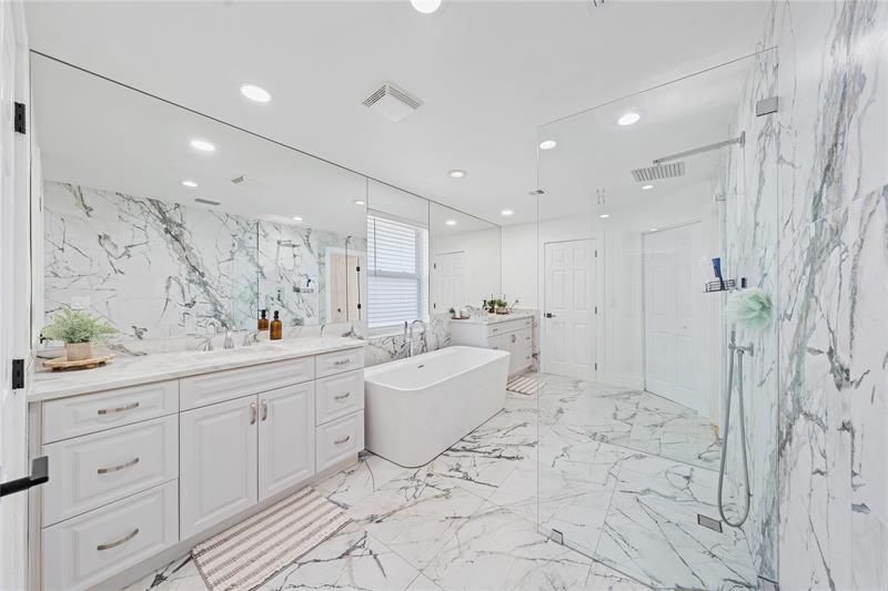 Image 20 of 35 For 15799 Menton Bay Ct