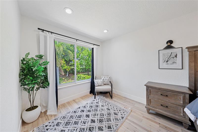 Image 22 of 35 For 15799 Menton Bay Ct