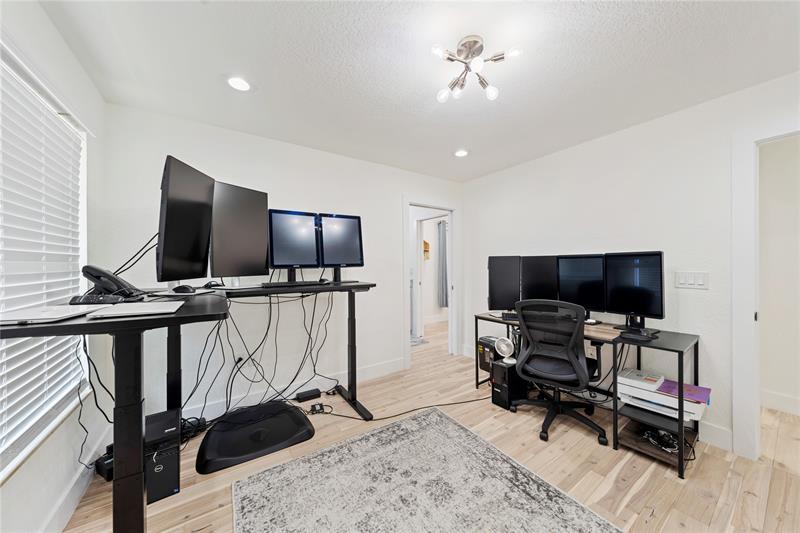 Image 25 of 35 For 15799 Menton Bay Ct