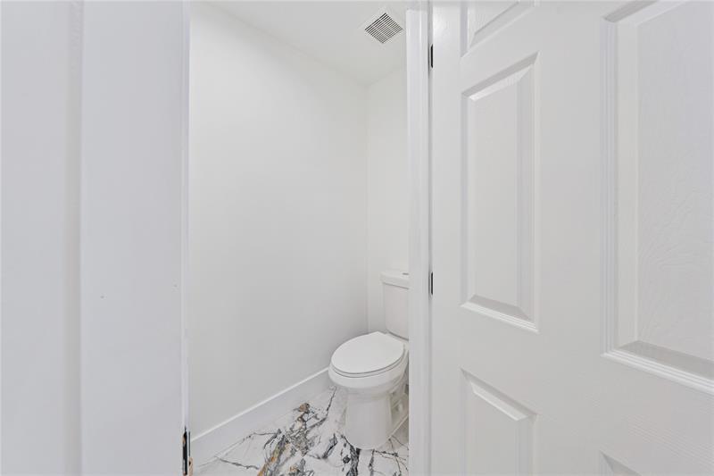 Image 27 of 35 For 15799 Menton Bay Ct