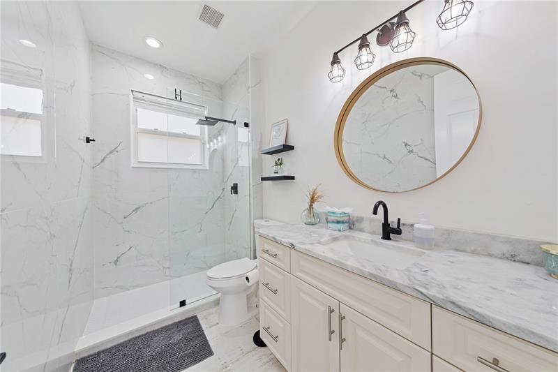 Image 32 of 35 For 15799 Menton Bay Ct