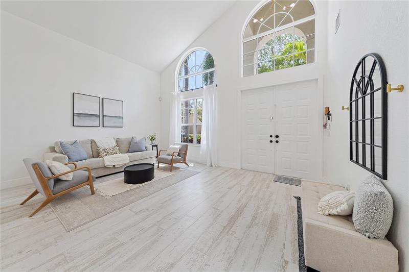 Image 5 of 35 For 15799 Menton Bay Ct
