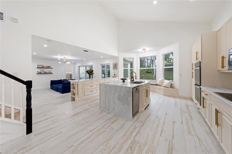 Image 8 of 35 For 15799 Menton Bay Ct