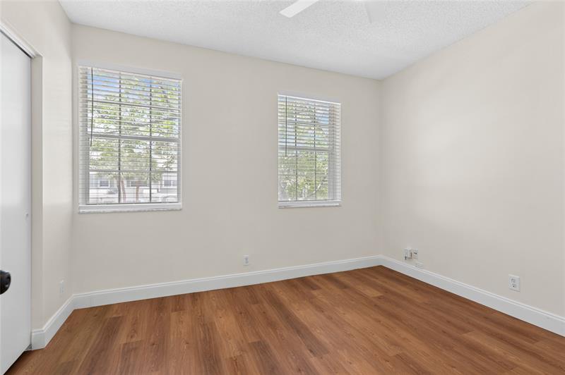 Image 20 of 25 For 11000 Light House Ct  11000