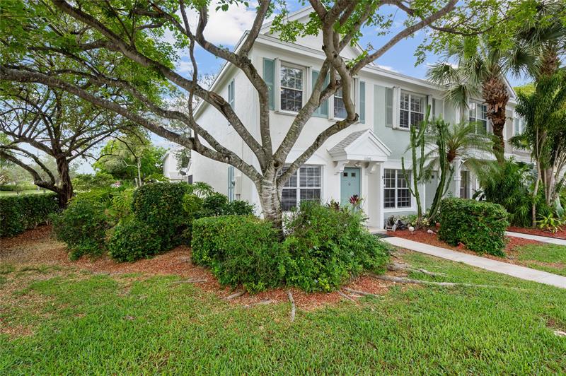 Image 4 of 25 For 11000 Light House Ct  11000