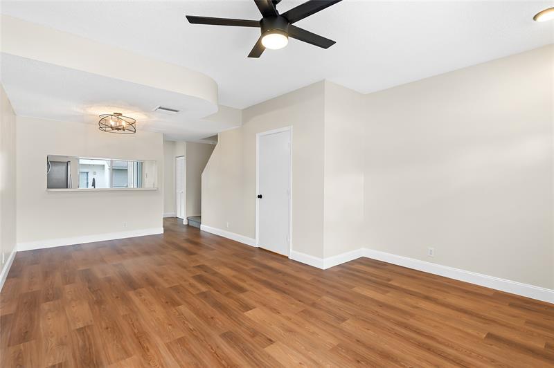 Image 7 of 25 For 11000 Light House Ct  11000