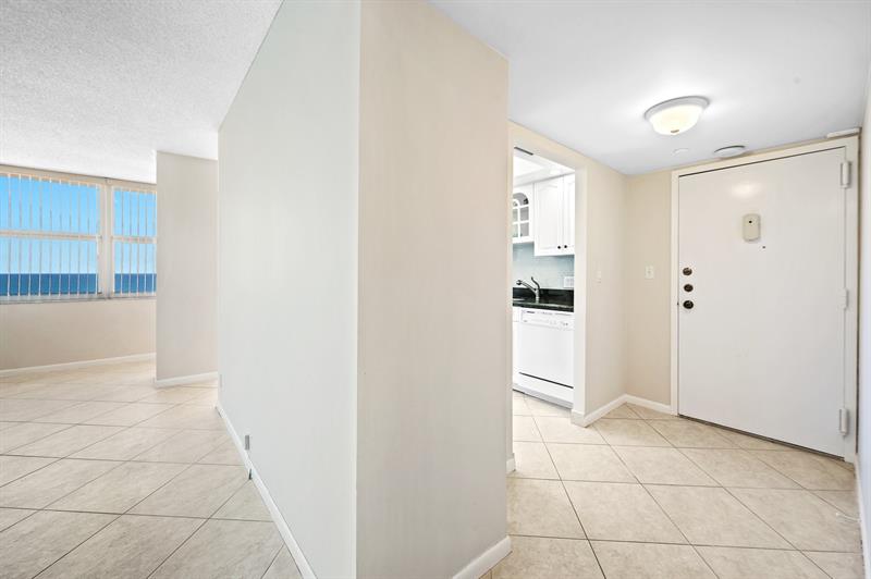 Image 4 of 92 For 111 Briny Ave  2001