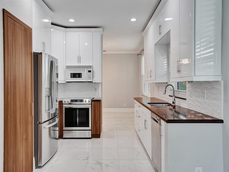 Image 14 of 50 For 6424 Egret Ave