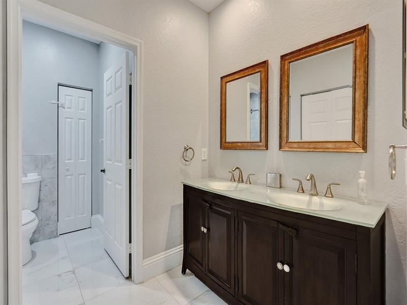 Image 22 of 50 For 6424 Egret Ave