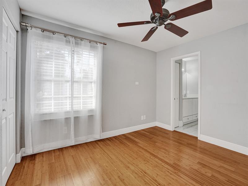 Image 30 of 50 For 6424 Egret Ave