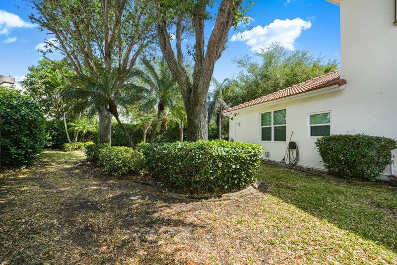 Image 42 of 50 For 6424 Egret Ave