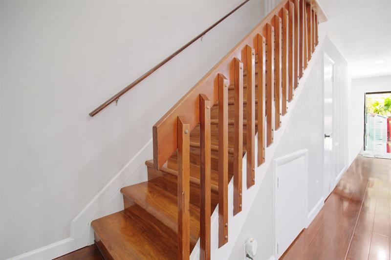 Image 10 of 30 For 10324 3rd St  4