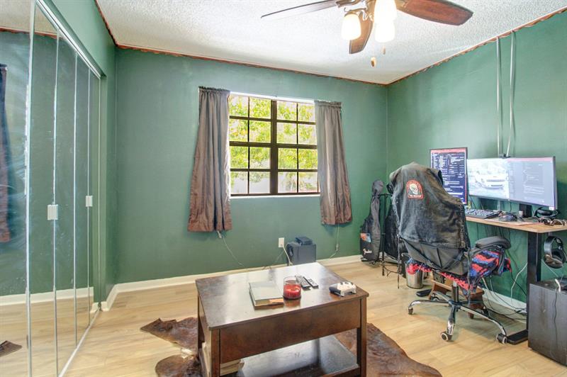 Image 16 of 30 For 10324 3rd St  4