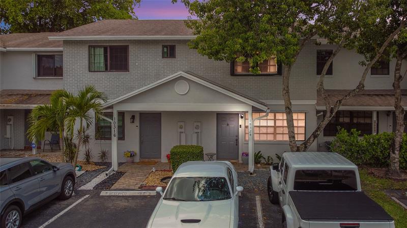 Image 3 of 30 For 10324 3rd St  4