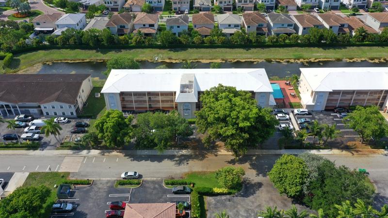 Image 2 of 43 For 8821 38th Dr  205a