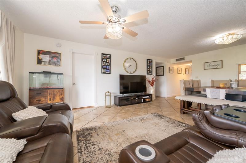 Image 24 of 43 For 8821 38th Dr  205a