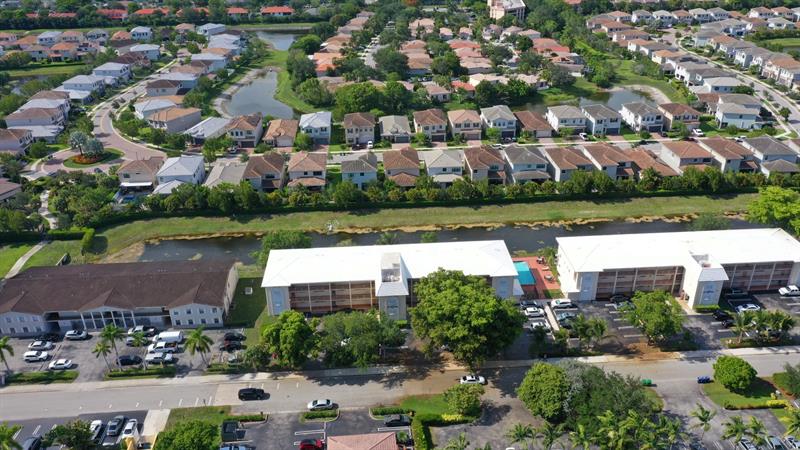 Image 41 of 43 For 8821 38th Dr  205a