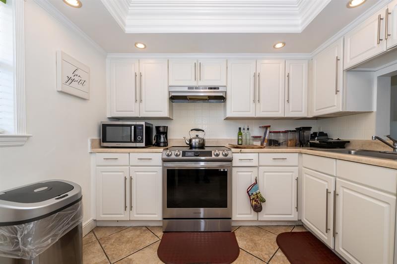 Image 6 of 43 For 8821 38th Dr  205a