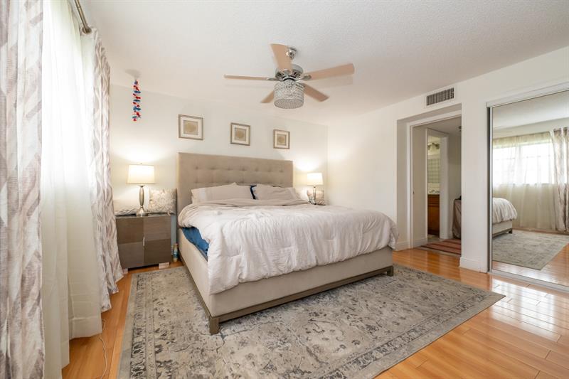 Image 8 of 43 For 8821 38th Dr  205a