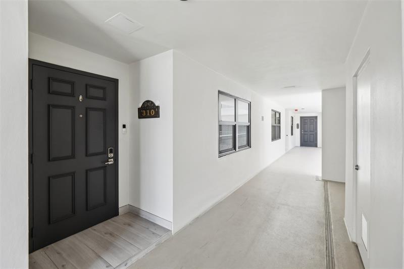 Image 38 of 53 For 3100 48th St  310