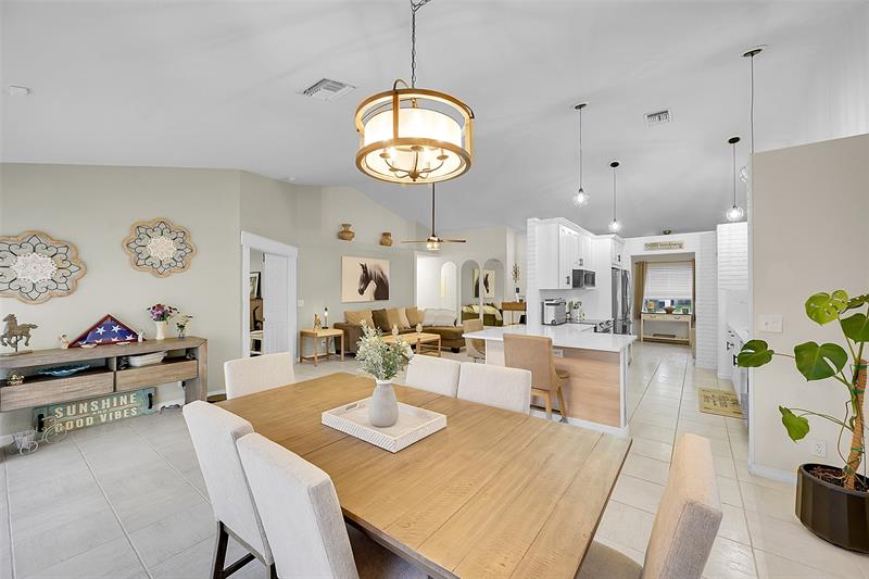 Details for 5230 Grande Palm Cir, Delray Beach, FL 33484