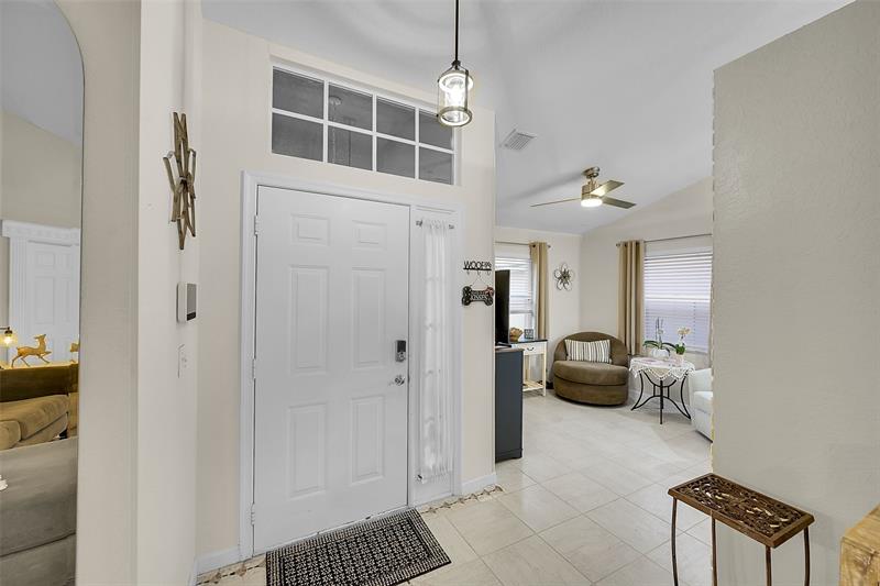 Image 10 of 47 For 5230 Grande Palm Cir