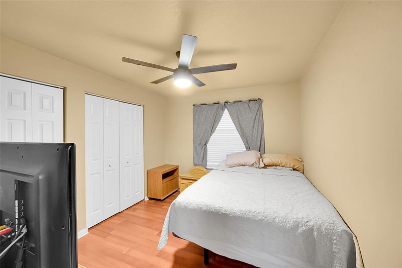 Image 26 of 47 For 5230 Grande Palm Cir