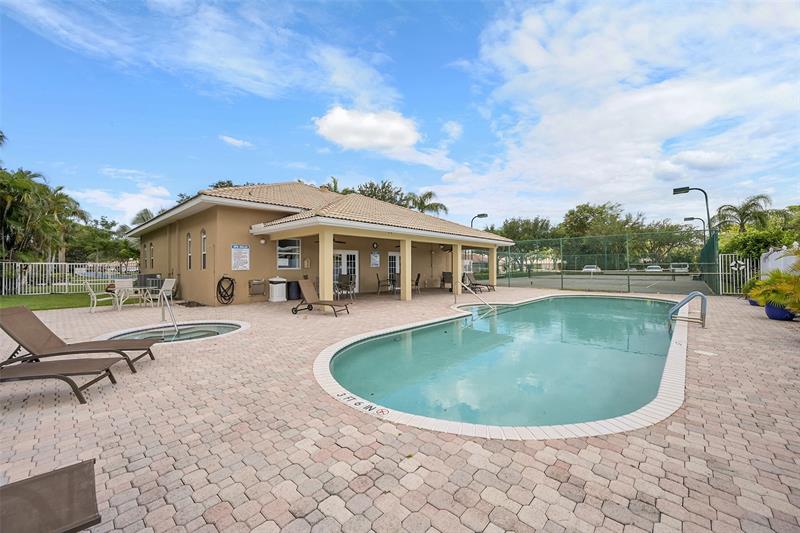 Image 43 of 47 For 5230 Grande Palm Cir