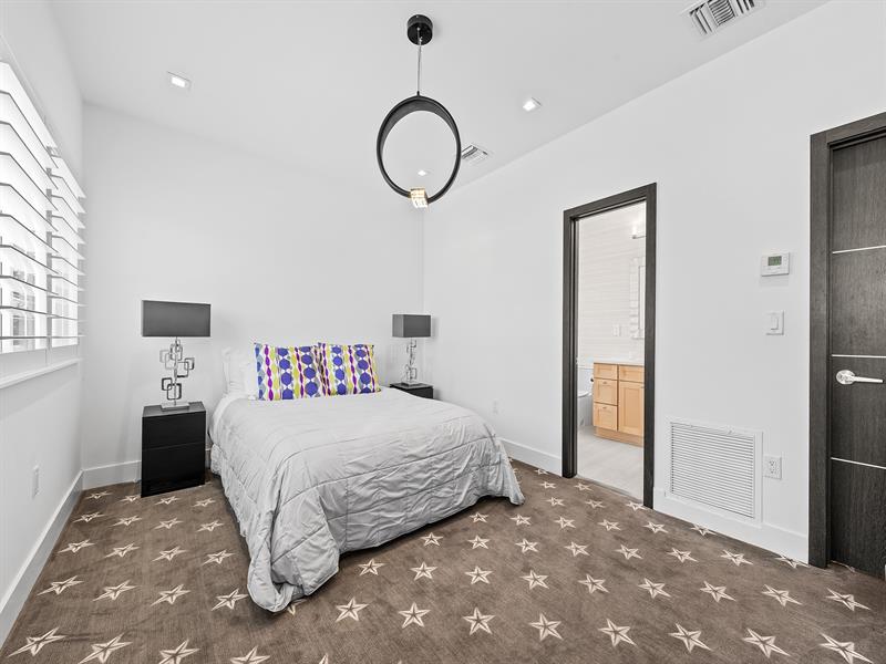 Image 29 of 46 For 2147 65th St