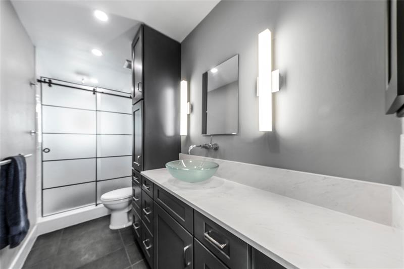 Image 16 of 30 For 3140 Calle Largo Dr