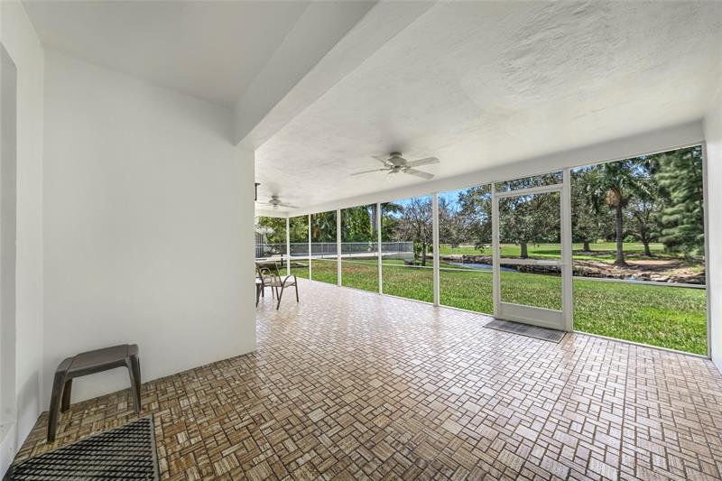 Image 21 of 30 For 3140 Calle Largo Dr