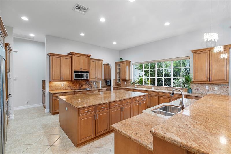 Image 17 of 85 For 12245 71 Street