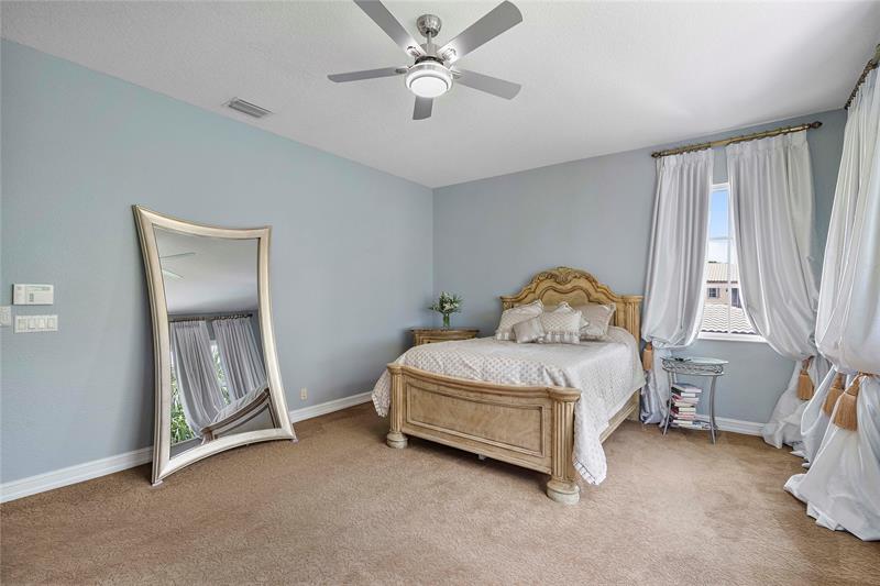 Image 37 of 85 For 12245 71 Street