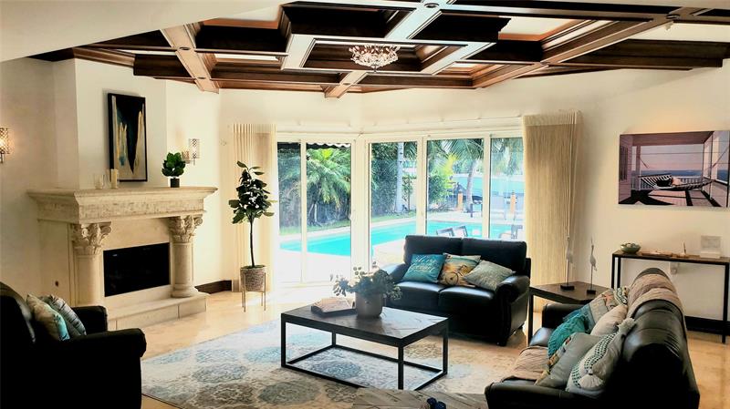 Image 12 of 27 For 2626 Barcelona Dr