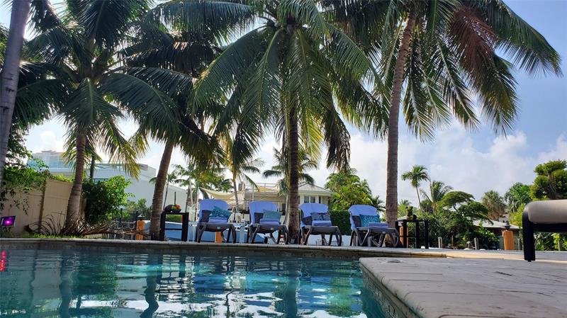 Image 8 of 27 For 2626 Barcelona Dr