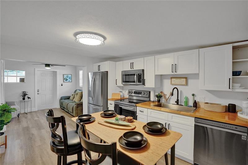 Image 10 of 35 For 6128 39th Street