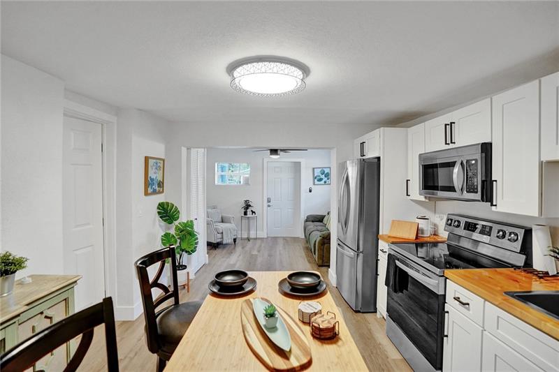 Image 12 of 35 For 6128 39th Street