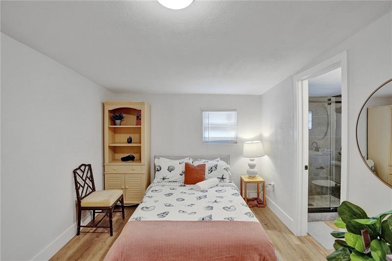 Image 15 of 35 For 6128 39th Street