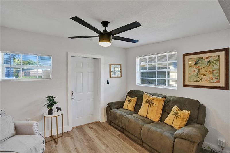 Image 3 of 35 For 6128 39th Street